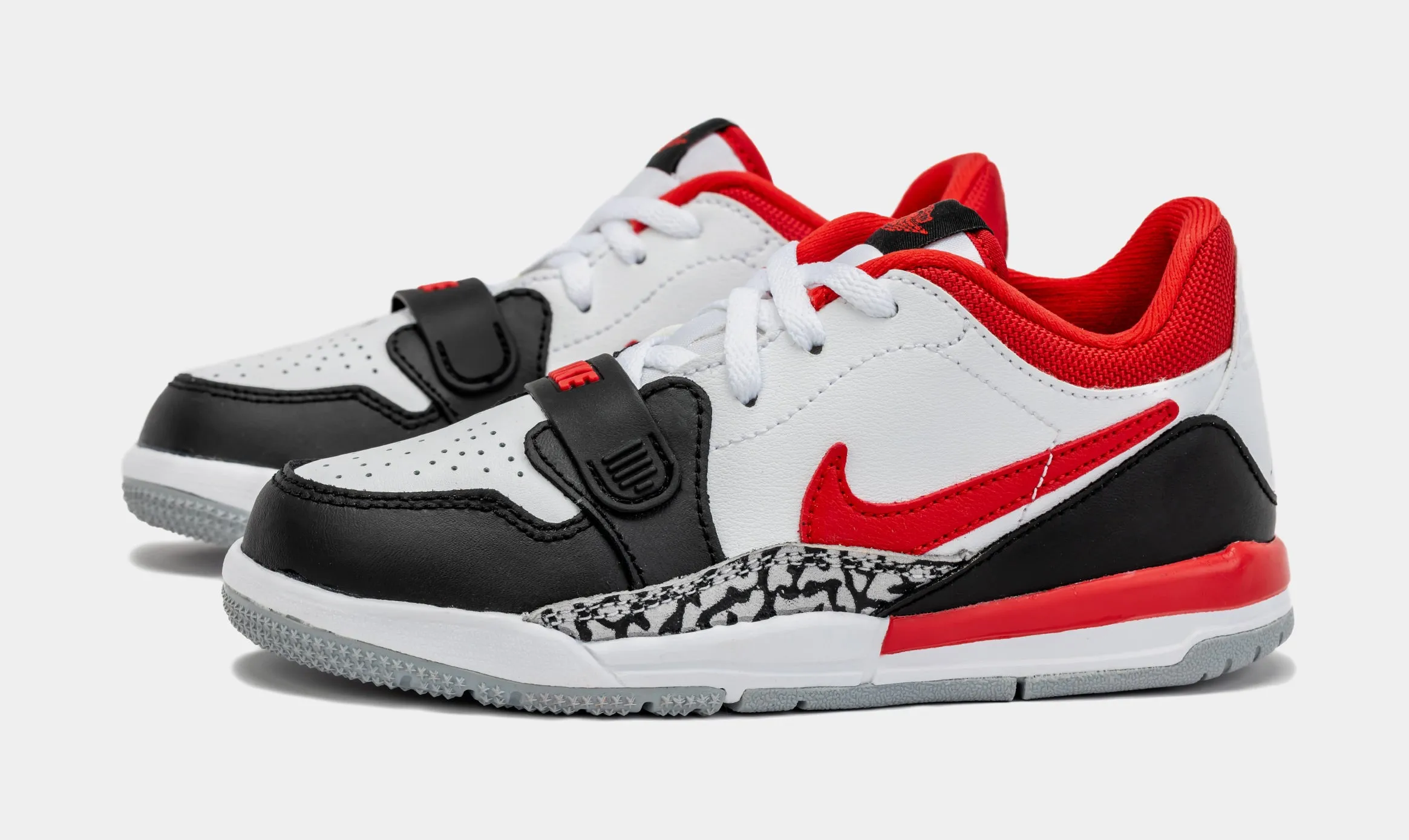 Air Jordan Legacy 312 Low Preschool Lifestyle Shoes (Red/Black)