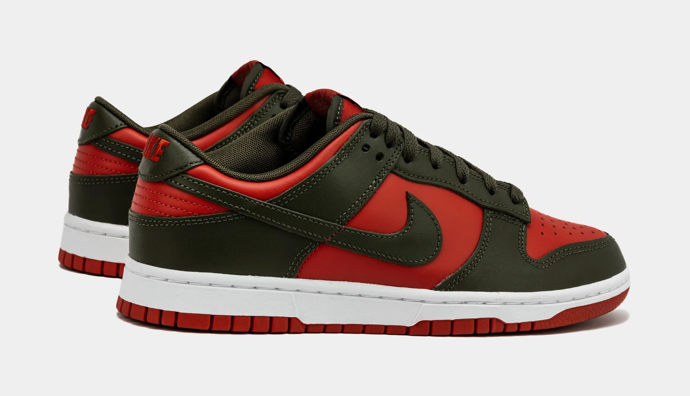 Dunk Low Mystic Red Mens Lifestyle Shoes (Mystic Red/Cargo Khaki/White)