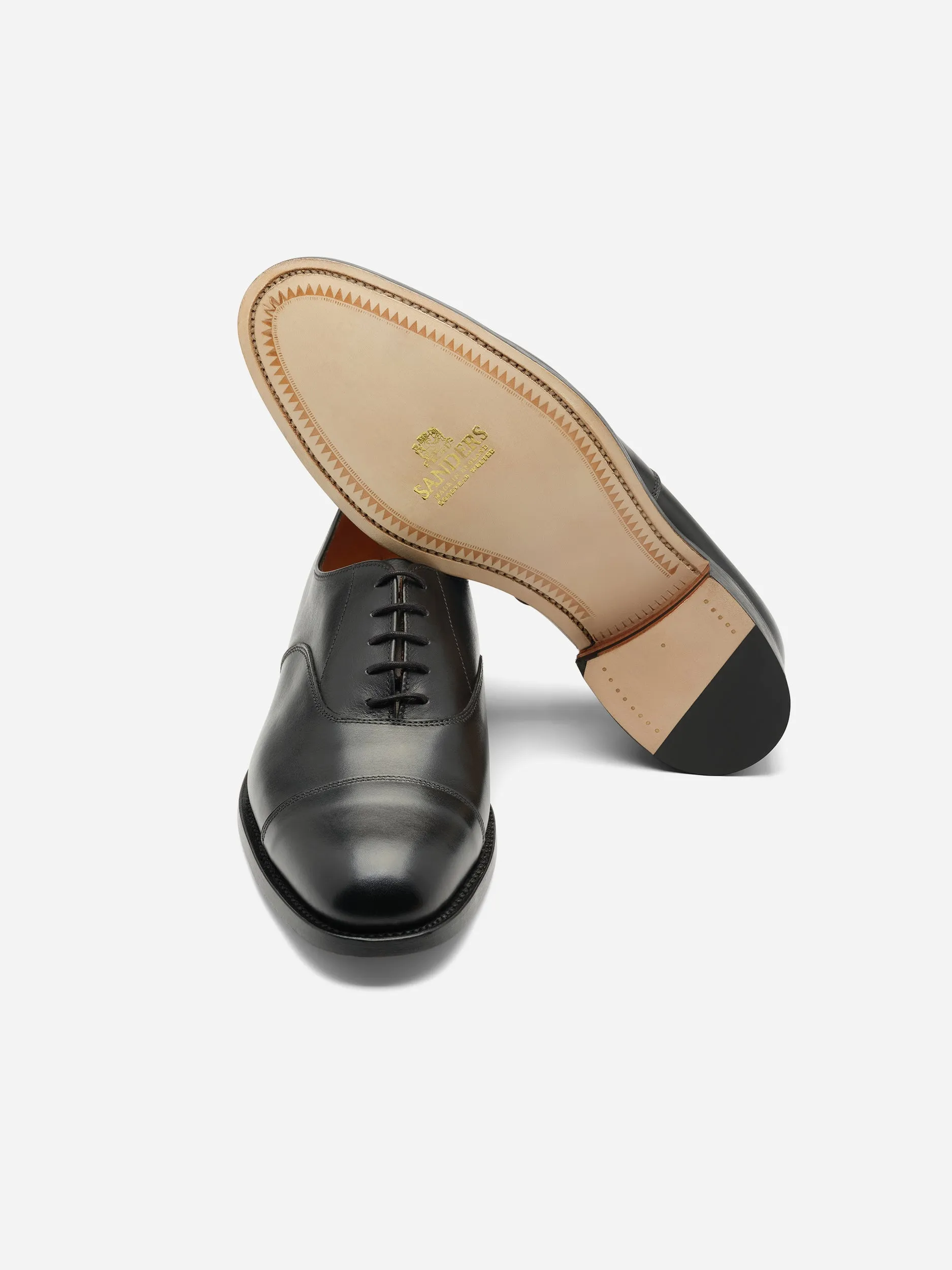 Sanders Stockholm Calf Cap Oxford Black