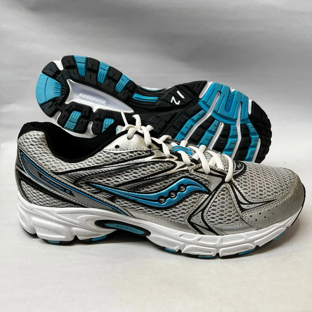 SAUCONY Women's Grid Cohesion 6 -Silver/ Lt. Blue- Running Shoe -Preowned