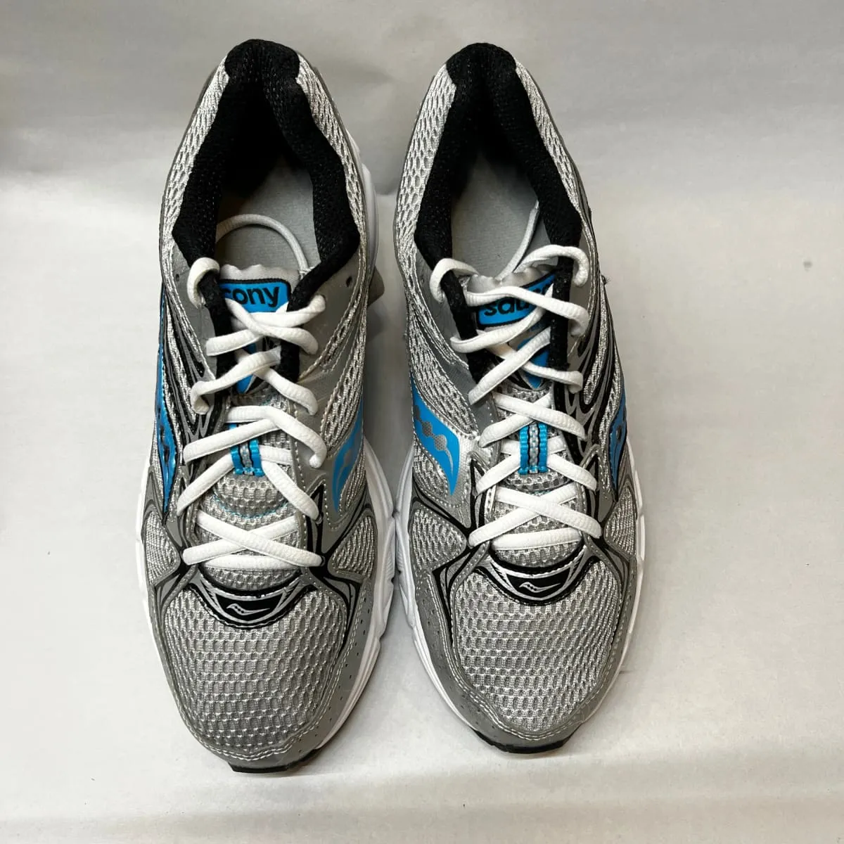 SAUCONY Women's Grid Cohesion 6 -Silver/ Lt. Blue- Running Shoe -Preowned