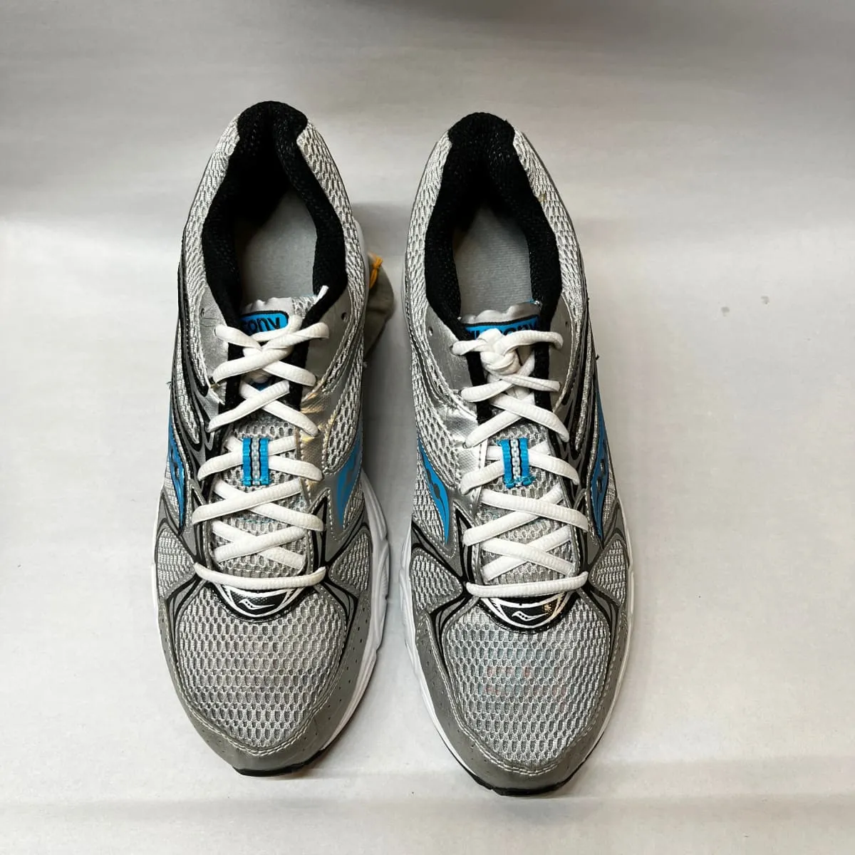 SAUCONY Women's Grid Cohesion 6 -Silver/ Lt. Blue- Running Shoe -Preowned