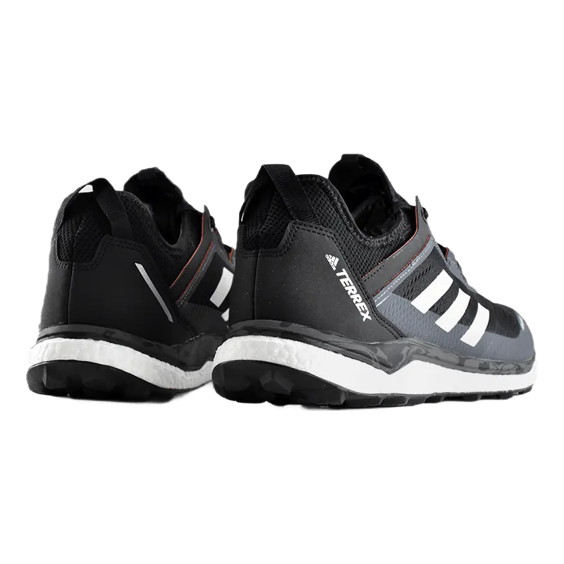 Terrex Agravic Flow Core Black / Crystal White / Solar Red