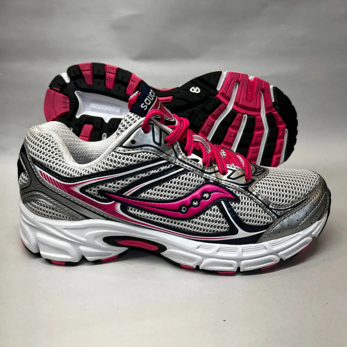 Women's Saucony •Cohesion 7• Running Shoe Silver/Pink 8 Wide - Preowned